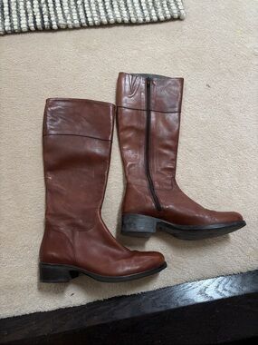 Women's Brown Leather Mid-Calf Zip Riding Boots